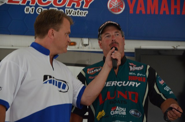 1D14F02D-397C-4303-B54F-3170CAB82C86