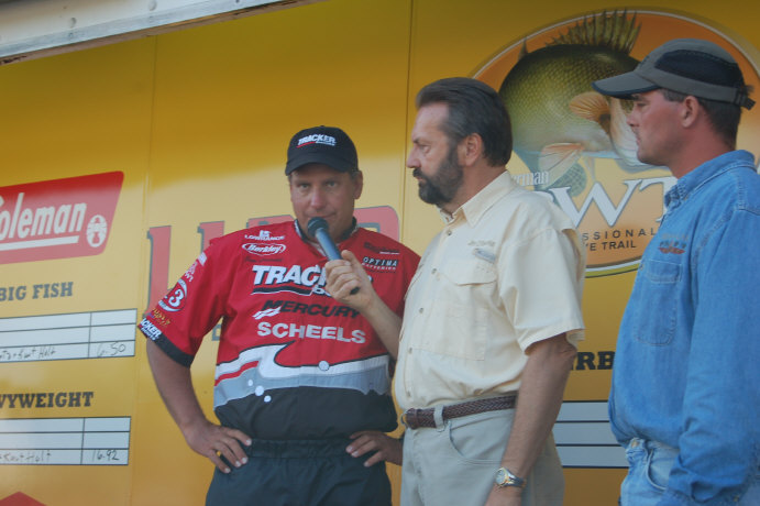 1D337673-0001-4B66-B636-0B6E3A3B97B4