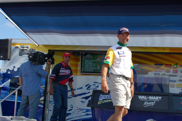 1D4F3C3B-6518-4254-94B7-305CFEC1E59B