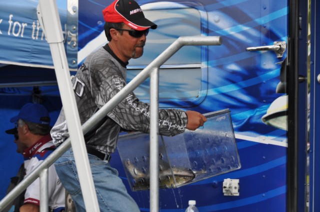 1DA3BBB0-4BFA-4696-8F49-D448049719A2