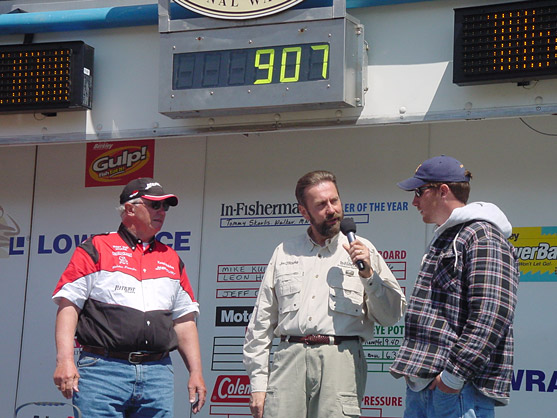 1DBE0BF6-FFF3-404E-95E1-7045AED02211