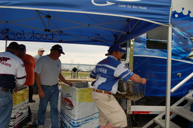 1DC43B26-5211-4151-B809-09B7964063BD