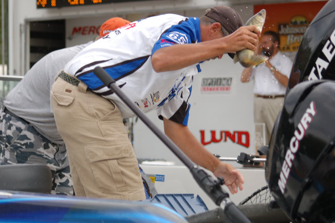 1DCD9C85-0D2E-41BC-8C37-2E3539F735D5