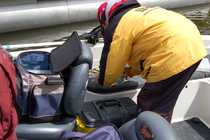 1DCF3A35-B664-44A5-B4A7-B1057085D0AF