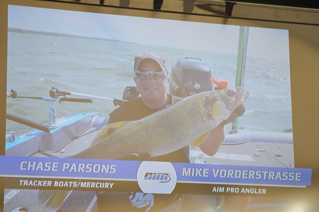 1DD4F78D-9ED2-49EC-872C-6B1518A8289E