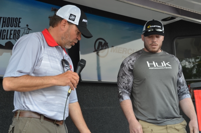 1E1C0F46-E7FC-4BA8-AAAC-14F715AFBFCD