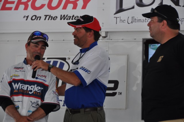 1E2A1C16-6D1B-4E55-AED8-942F9FCD246C