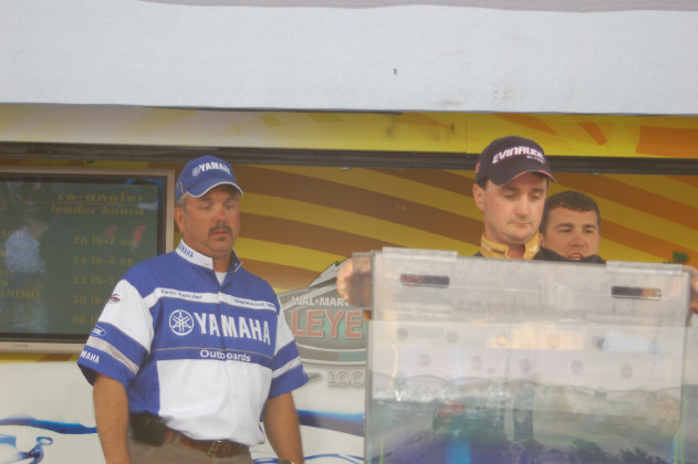 1E8692E2-BCB0-4685-AC5B-F0E91C57BB7D