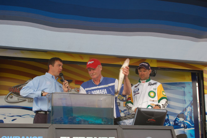 1EB14E5C-C412-4C2C-8510-A4FD05AA18E9