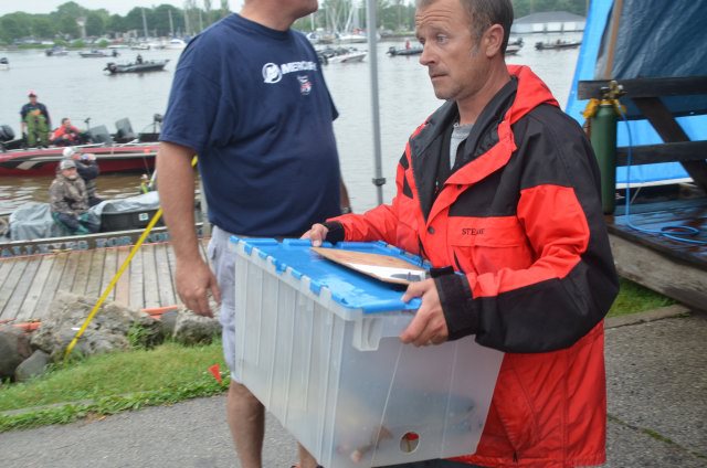 1EBD8DF9-4DEB-4B00-BEE7-D3F2D0C0753B