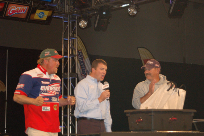 1EDBDF4D-7C72-48A3-91DA-04DFF64F8735