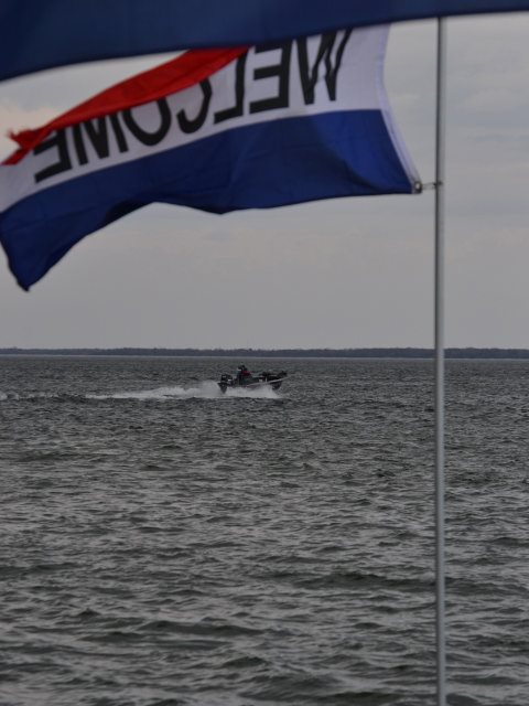 1F0BD140-9FF4-46C0-B687-AC4F03FA654A