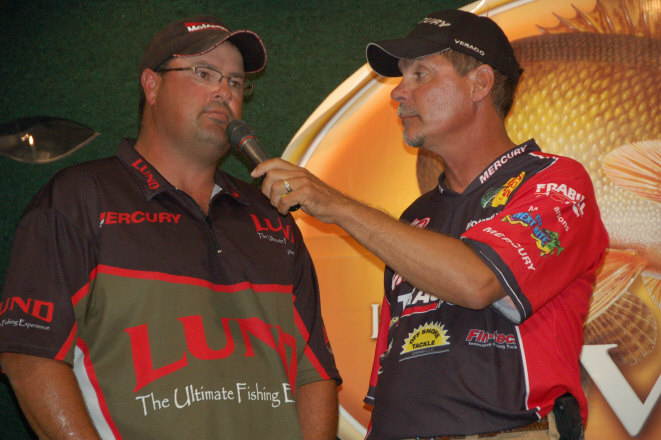 1F1742FF-F00D-4CE3-9D21-2AB09F073ECF