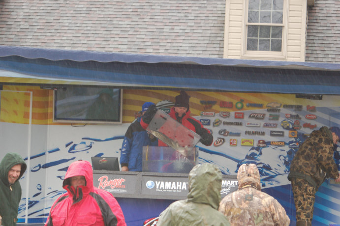 1F32DD3A-990A-404C-A2D2-8CB6A513F6C4