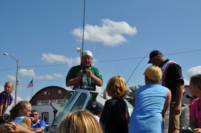 1F5656CA-9CF0-4F51-AA63-776D48AAB500