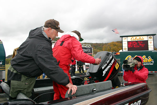 1F8E12B5-586E-49F4-952B-1092E12F5096