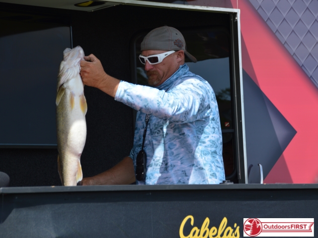 1F9F0BF4-0C88-4F91-9D1B-3261290CB5CD