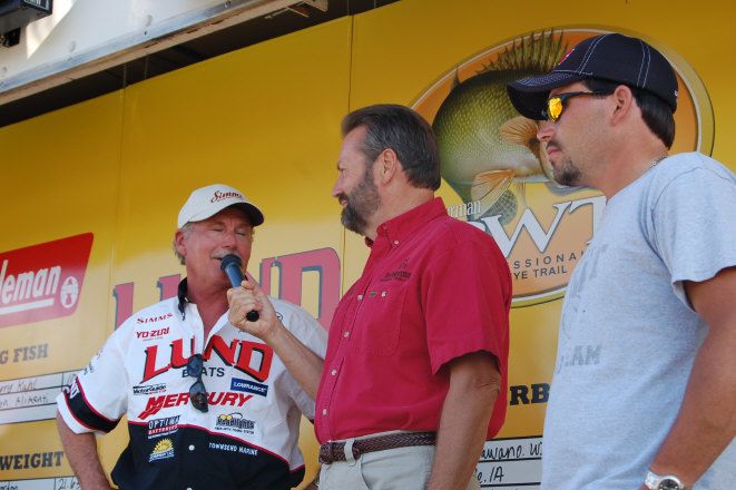 1FCCAA8F-7A64-4018-9BE2-8D9F9C48A759