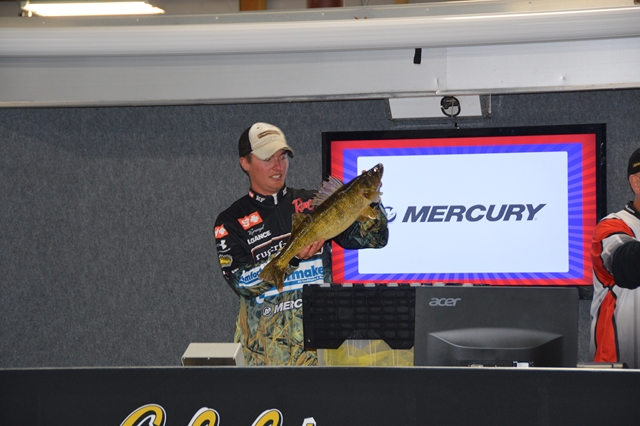 1FD70759-35EA-49B7-A82D-88A72E1CDF1F