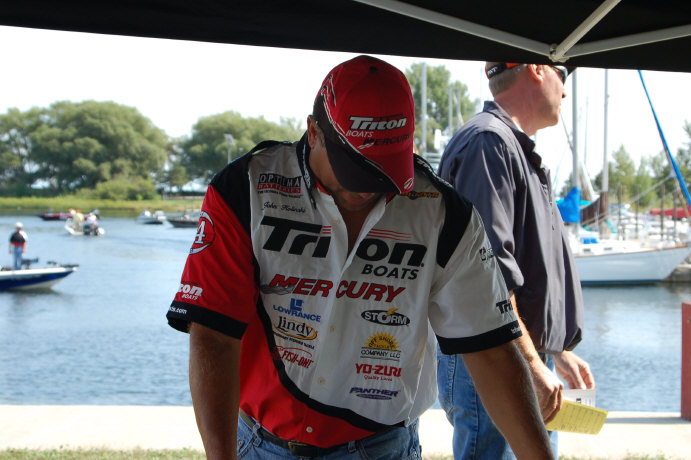 1FEF8BB4-ED60-4A9D-9DD9-739B227E1F9E