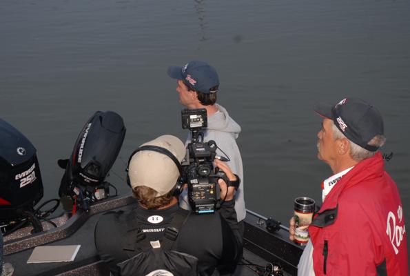 E48734ED-C5AC-410B-AD99-D2E09A9068D5