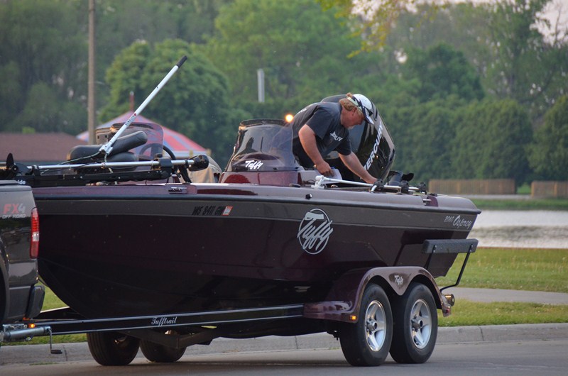 D7801B2F-73A6-4EE9-AFFE-88DFF175F30F