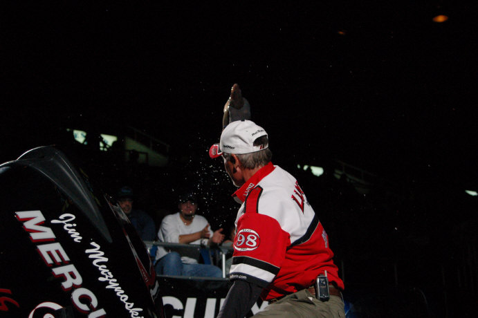 F6DA77EC-C46C-4E06-85F8-BFA0402A221C