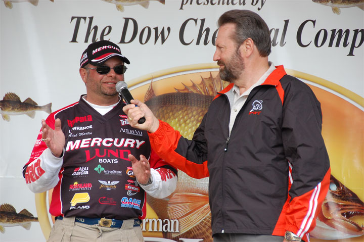 BA4E8C18-F16B-4C13-AB59-A0894BAB3C36