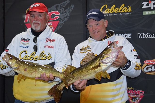 200CA2BF-2DFF-434A-BEE7-6020A6F50F71