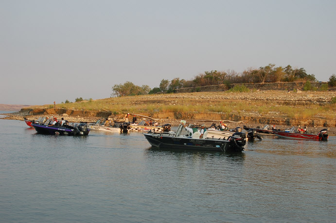 201BC8E8-796A-488B-BD5B-17C3E87A870F