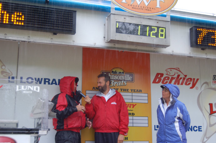 2061CC3A-8FDE-4A44-921B-133B5B6B809E