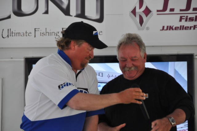 20CD136D-3A2A-4F19-8BB1-BC6C46D9750E