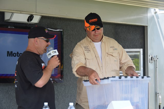 20E2AFB5-B54E-41AF-81DA-29B25AF838DD