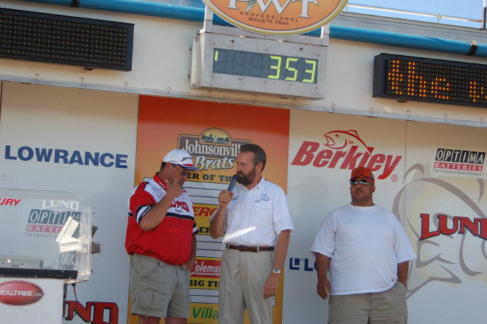 211DC7CF-015B-49DB-A00A-B2ED9BB8CDC3