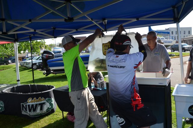 2133F8E4-21FA-47E1-9E38-FC7C41A4DCD0