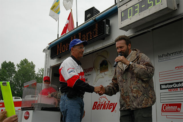 2167DD90-7D0E-4877-B7A9-D9FEE9CFFB14