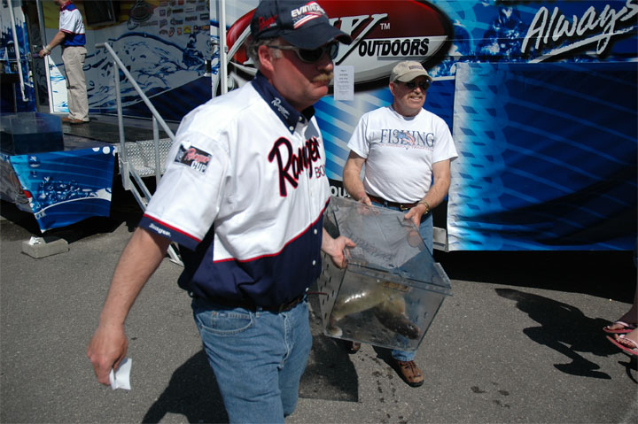 2190B85F-61E8-4179-8222-35816EF52BD7