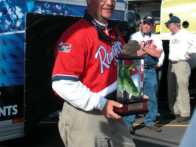 21E489D3-B9C9-478D-9DE5-766AD9D329E0