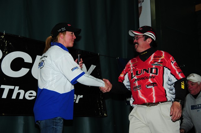 2217CFCA-B13F-401D-A507-8949ECFBDF17