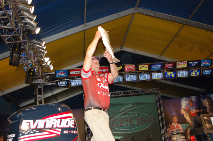 22939648-2705-49B1-8D24-090D9F078D02