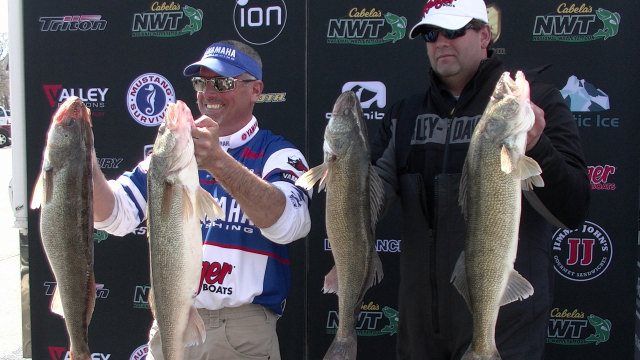 22DD411C-A6B9-484F-977E-687073F3F389