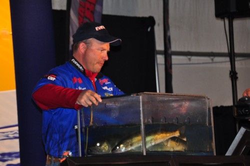 23447949-000C-4F15-8102-853BA4D135E7