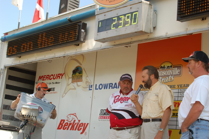 236AA135-3E34-4847-9BE4-2E93B3A51178