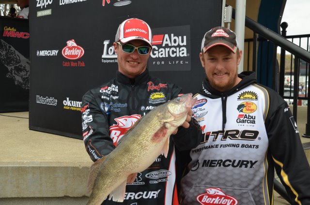 2382593B-778F-4BEC-AD47-BA689AF17734