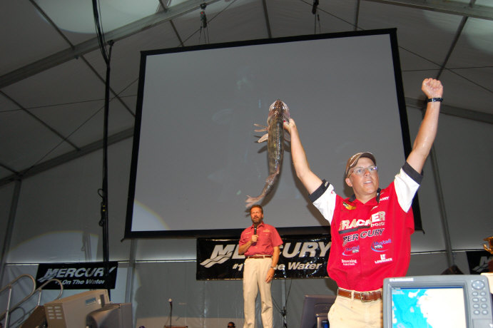 23882DE2-1B8B-41CF-B776-E41B8AAAC1C3