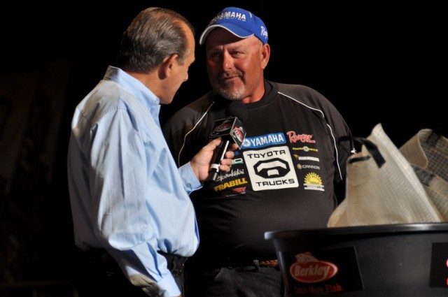 23B47FC9-AA73-4BC0-AEE2-5D9B8312F9E9