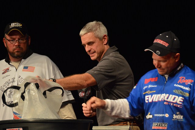 23B571A5-9DC5-470E-B825-2A0C04A1165C