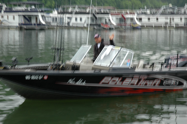 2418E40A-F0DD-434E-99DE-DD9D11835AF2