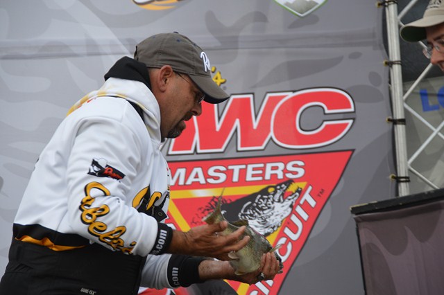 246FF8FC-CF0C-4C6A-8193-C86F86D3079A