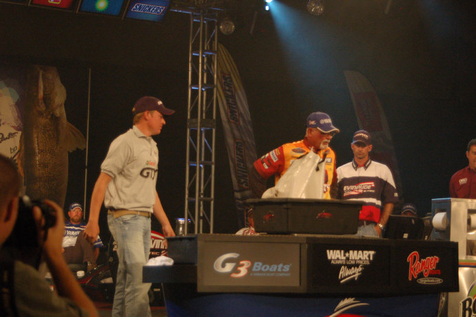 24775CC8-95AD-4DF6-A530-66C74A22E4F3